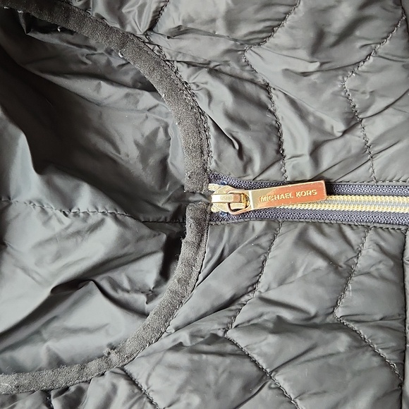 Micheal Kors Packable Down Fill Jackey (Small) - Picture 5 of 8